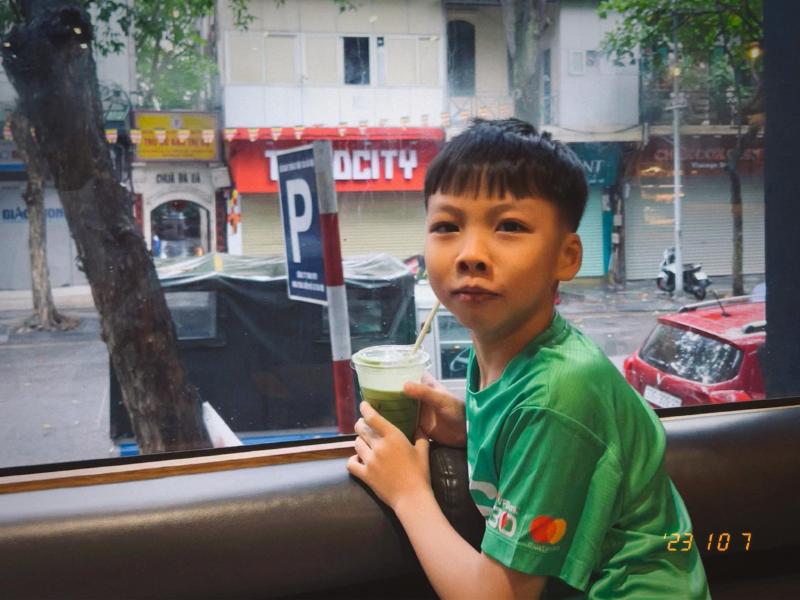 Anh runner mới nổi, race đầu tiên có vẻ hơi mệt =]]