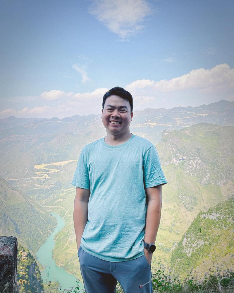 Nếp nhăn đã đầy khoé mắt, cơ thể đã bắt đầu biểu tình sau 1 năm không tập tành gì :(